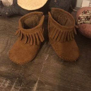 Baby size 3 moccasins. SO adorable! 😍😍😍